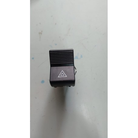 INTERRUTTORE 4 FRECCE LUCE EMERGENZA A 7 CONTATTI NERO PER FIAT 127 4413891 CASSA 63/B