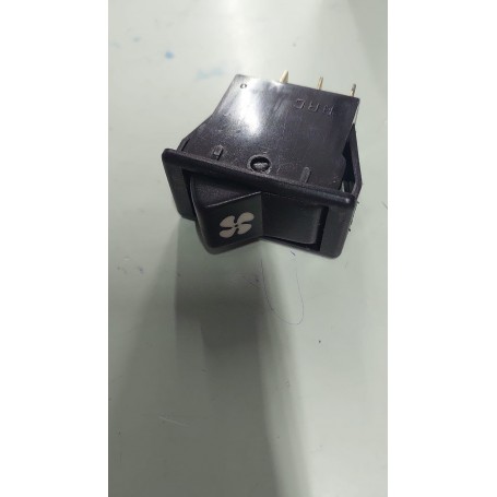 INTERRUTTORE VENTOLA COLORE NERO FIAT PANDA 30 - 45 NUOVO CASSA 63/B