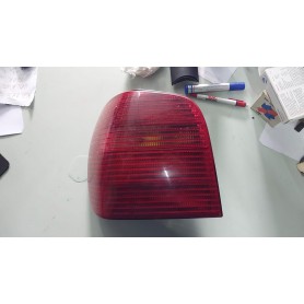 FANALE POSTERIORE SINISTRO VOLKSWAGEN POLO DAL 1999 AL 2001 USATO SCAFF.FARI PIAN.27