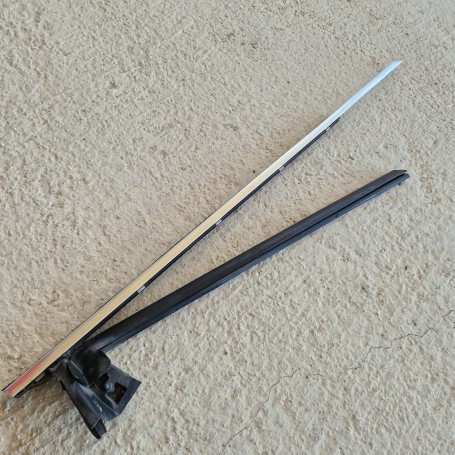 GUARNIZIONE MODANATURA VETRO PORTA ANTERIORE DESTRO MERCEDES CLS 320