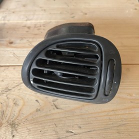BOCCHETTA DIFFUSORE ARIA DESTRA PEUGEOT 206