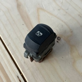 PULSANTE ALZAVETRO RENAULT SCENIC II DAL 2003 AL 2008