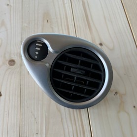 BOCCHETTA DIFFUSORE ARIA CRUSCOTTO LATO SINISTRO RENAULT CLIO DAL 2005 AL 2012