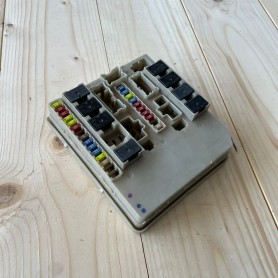 SCATOLA PORTA FUSIBILI RENAULT CLIO SCENIC MEGANE DAL 2005 AL 2012