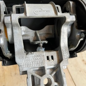 BRACCIOLO CENTRALE ORIGINALE AUDI A6 DAL 2004 AL 2011