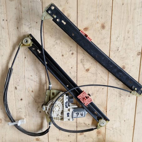 ALZACRISTALLO ANTERIORE SINISTRO AUDI A6 2008