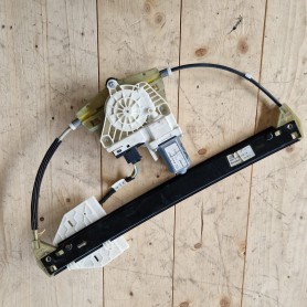 ALZACRISTALLO POSTERIORE DESTRO AUDI A6 4F ANNO 2008