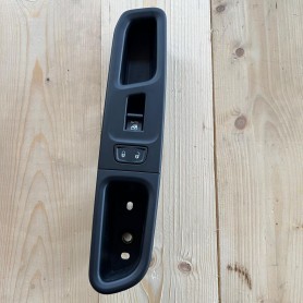 PULSANTIERA ALZACRISTALLI ANTERIORE DESTRA JEEP RENEGADE ANNO 2019