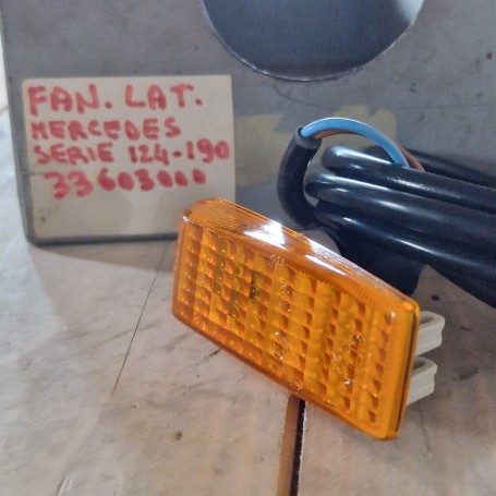 FANALINO FRECCIA LATERALE SINISTRO DESTRO MERCEDES E 200 W 124 190 W201 CON CAVO