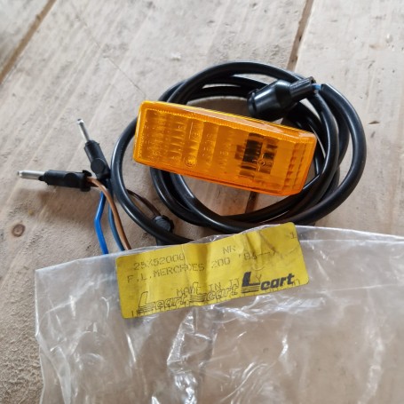 FANALINO FRECCIA INDICATORE DI DIREZIONE LATERALE MERCEDES 200 190 W124