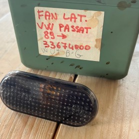 FANALINI FRECCE LATERALI PER VOLKSWAGEN GOLF MK4 PASSAT BORA VENTO COLORE FUMè