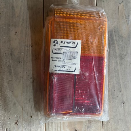 FANALE POSTERIORE SINISTRO PEUGEOT 104 DAL 1976
