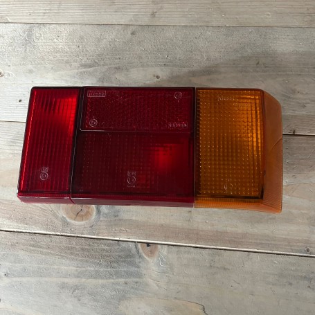 PLASTICA FANALE POSTERIORE DESTRO GOLF MK1 PRIMA SERIE