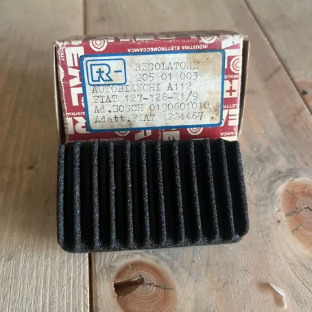 REGOLATORE TENSIONE AUTOBIANCHI A112 FIAT 127-128-X1/9