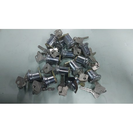 SERRATURA SPORTELLINO CARBURANTE E SPORTELLINO PORTAOGGETTI INTERNO AUTO D'EPOCA CASSA 134/A