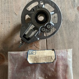 SUPPORTO LATO COLLETTORE DINAMO FIAT 500D - F- L 126 ABARTH