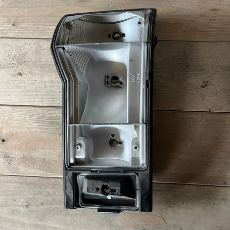 (A) PORTALAMPADE AUTOBIANCHI A112 FANALE FARO POSTERIORE DESTRO