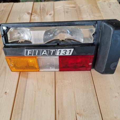 (A) FANALE POSTERIORE SINISTRO FIAT 131 MIRAFIORI NUOVO