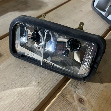 (A) PORTALAMPADA fanale anteriore DESTRO Renault R4 IV serie (dall'82)