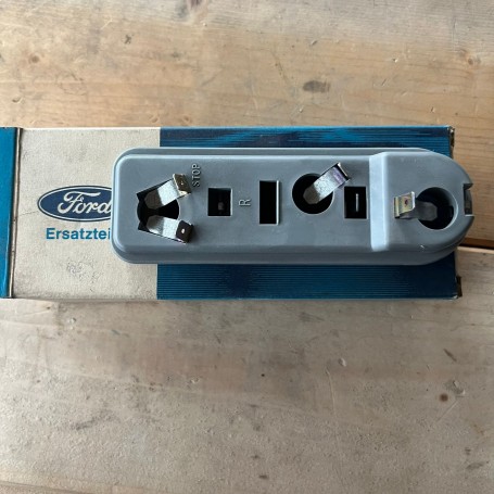 (A)PORTALAMPADA FANALE STOP POST DX FORD FIESTA 8/1983-12/1988