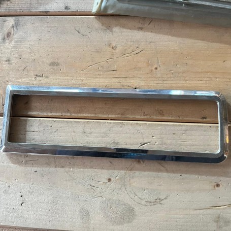 (A) FORD ESCORT MK1 CROMATURA FANALE POSTERIORE DESTRO AUTO DA RALLY 2