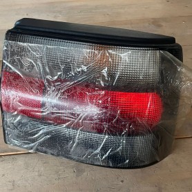 (A)Fanale posteriore DX RENAULT Renault R 19 B/C53