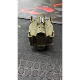 VALVOLA DI PREIMMISSIONE PER IVECO E MERCEDES KNORR-BREMSE. CODICE ORIG AC586AAX PER SISTEMI FRENANTI INDUSTRIALI . CASSA 94/A