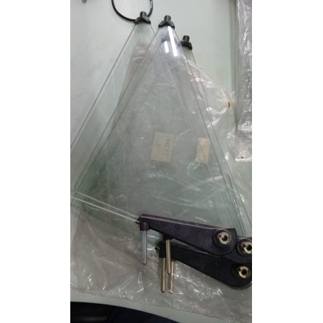 VETRO DEFLETTORE GIREVOLE ANTERIORE SX CHIARO CORNICE NERA AUTOBIANCHI A112 CASSA 18