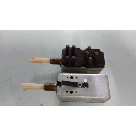 INTERRUTTORE A TIRETTO FORD ANNI 60 11441261 CASSA 20