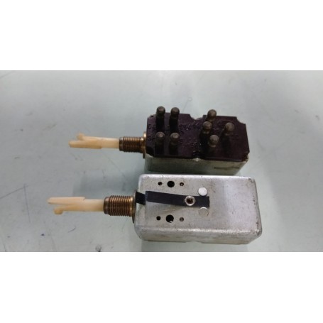 INTERRUTTORE A TIRETTO FORD ANNI 60 11441261 CASSA 20