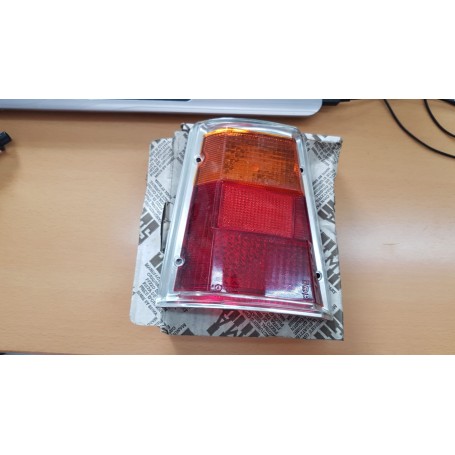 PLASTICA FANALE POSTERIORE SINISTRA CITROEN AMI 8 SEIMA CASSA 93/A