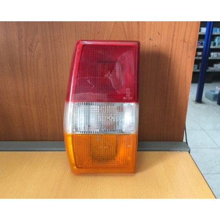 PLASTICA FANALE POSTERIORESINISTRA FORD FIESTA PRIMA SERIE DAL 1983 AL 1988 CASSA 94/A