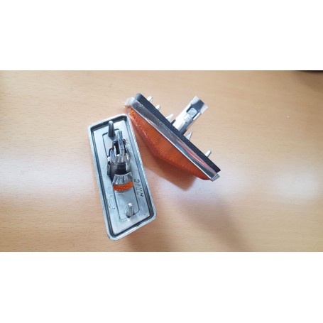 LUCCIOLE LATERALI FIAT 131 - 132 BORDO CROMATO CASSA 95/A SOLO COPPIA NO SINGOLO