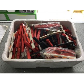 STOCK SALVAPORTE AUTO D'EPOCA PIU' DI 200 PZ