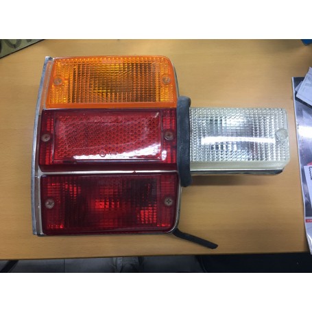 FANALE POSTERIORE SINISTRO FIAT 131 1977 CASSA 97/A