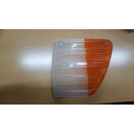 PLASTICA FANALE ANTERIORE MERCEDES W107 SL BILUX CASSA 110/A