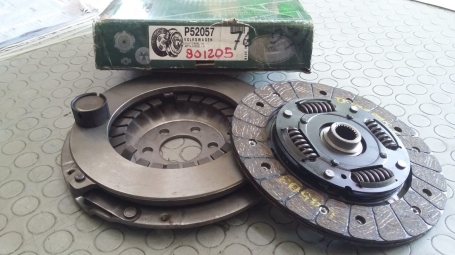 KIT FRIZIONE VW GOLF I - II JETTA I - II MOTORI 1.6 D - TD DISPONIBILE PANTHER P52057