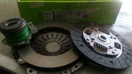 834026 VALEO KIT FRIZIONE 3 PEZZI OPEL VECTRA B 1.7 TD DAL 1995