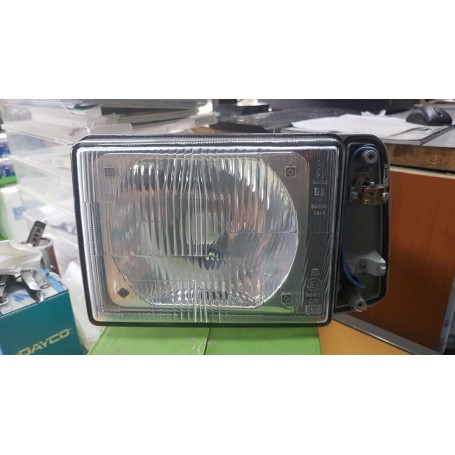 FARO ANTERIORE SINISTRO FIAT PANDA 30 - 45 VALEO SCAFF.FARI PIAN.5