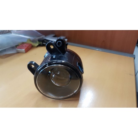 FARO ANTINEBBIA DESTRO VOLKSWAGEN GOLF V SERIE SCAFF.FARI PIAN.24