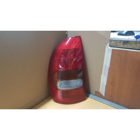 FANALE POSTERIORE SINISTRO OPEL CORSA B 5 PORTE DAL 1993 AL 2000 SCAFF.FARI PIAN.27