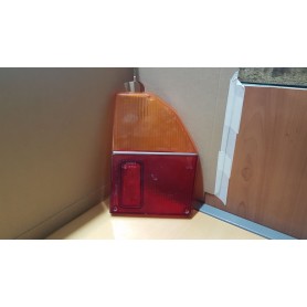 PLASTICA FANALE POSTERIORE DESTRO LANCIA BETA SCAFF.FARI PIAN.27