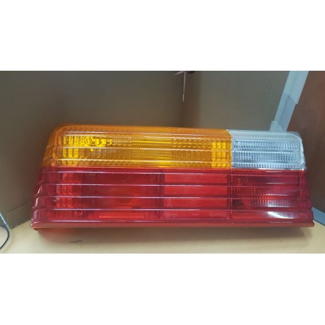 FANALE POSTERIORE DESTRO PEUGEOT 305 SCAFF.FARI PIAN.28