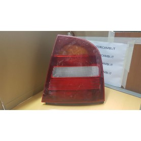 FANALE POSTERIORE DESTRO SKODA OCTAVIA DAL 1997 AL 2005 SCAFF.FARI PIAN.29
