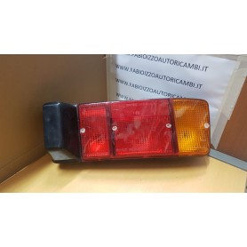 FANALE POSTERIORE DESTRO FIAT 127 C - CL COMPLETO SCAFF.FARI PIA.30