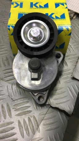 CUSCINETTO TENDICINGHIA AUSILIARE FORD MAZDA DISPONIBILE KM 