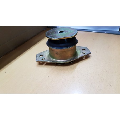 5347 - SUPPORTO MOTORE FIAT TIPO 1100 CASSA 151/A