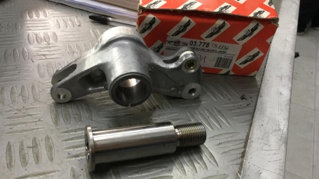 CUSCINETTO TENDICINGHIA AUSILIARE MERCEDES-BENZ DISPONIBILE KM