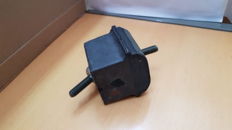 50098 - SUPPORTO MOTORE RENAULT ESPACE - RENAULT 25 - BIRTH 50098 CASSA 151/A