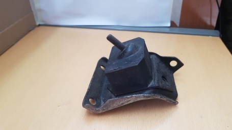 SUPPORTO MOTORE RENAULT 4 - 5 - SUPER 5 - CASSA 153/A